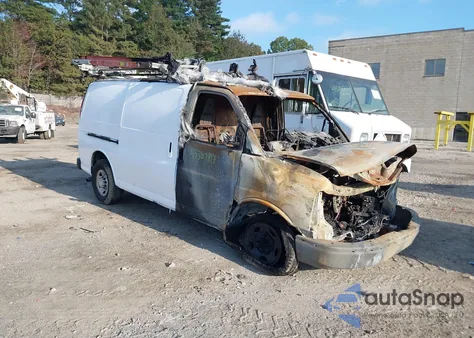 2018 Chevrolet Express 2500 Work Van z USA, uszkodzony, nr VIN 1GCWGAFP8J1308660